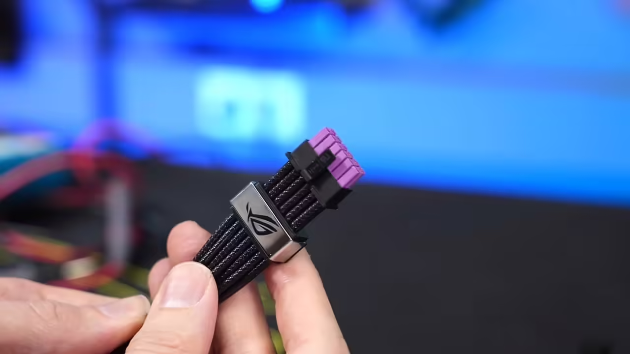 Полезность кабеля ASUS ROG Equalizer оказалась под вопросом