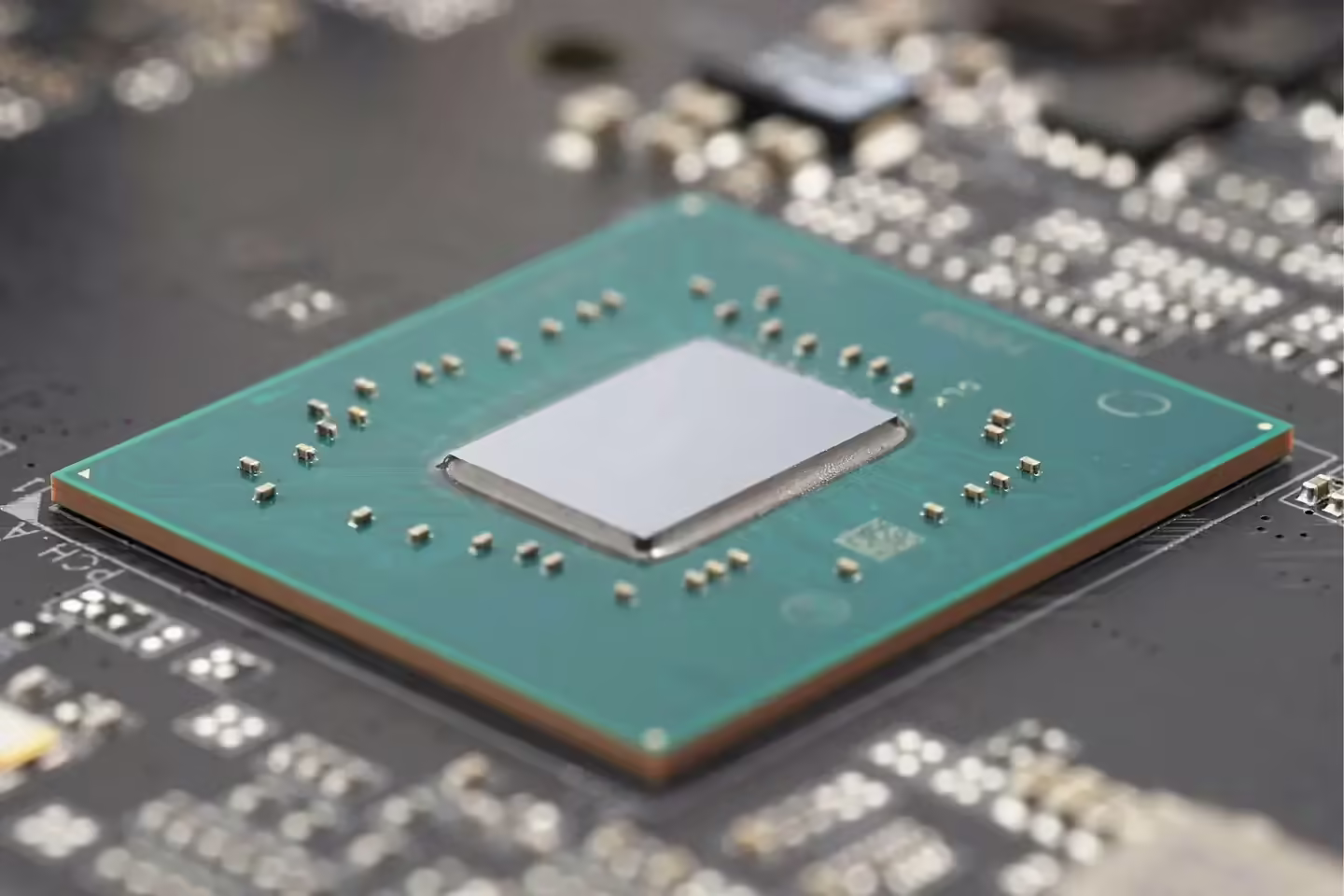 Intel Z990: флагманский чипсет для Nova Lake-S потребует до 14 Вт на собственные нужды — иллюстрация